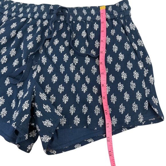 Soft Joie Blue and White Casual Shorts NWT - Picture 5 of 7